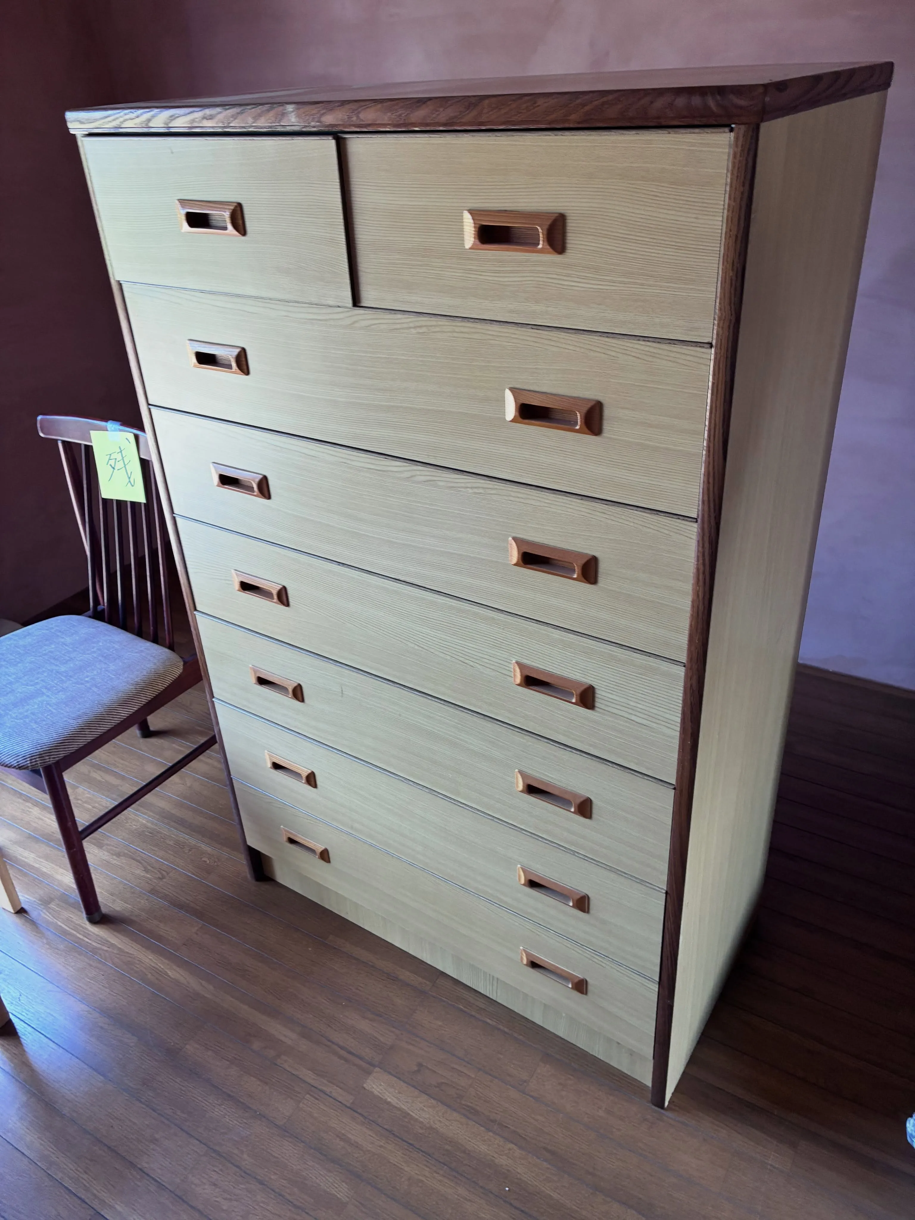 「まだ使える家具、捨てていませんか?」